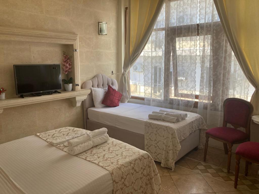 Lord'S Residence Boutique Hotel キレニア エクステリア 写真