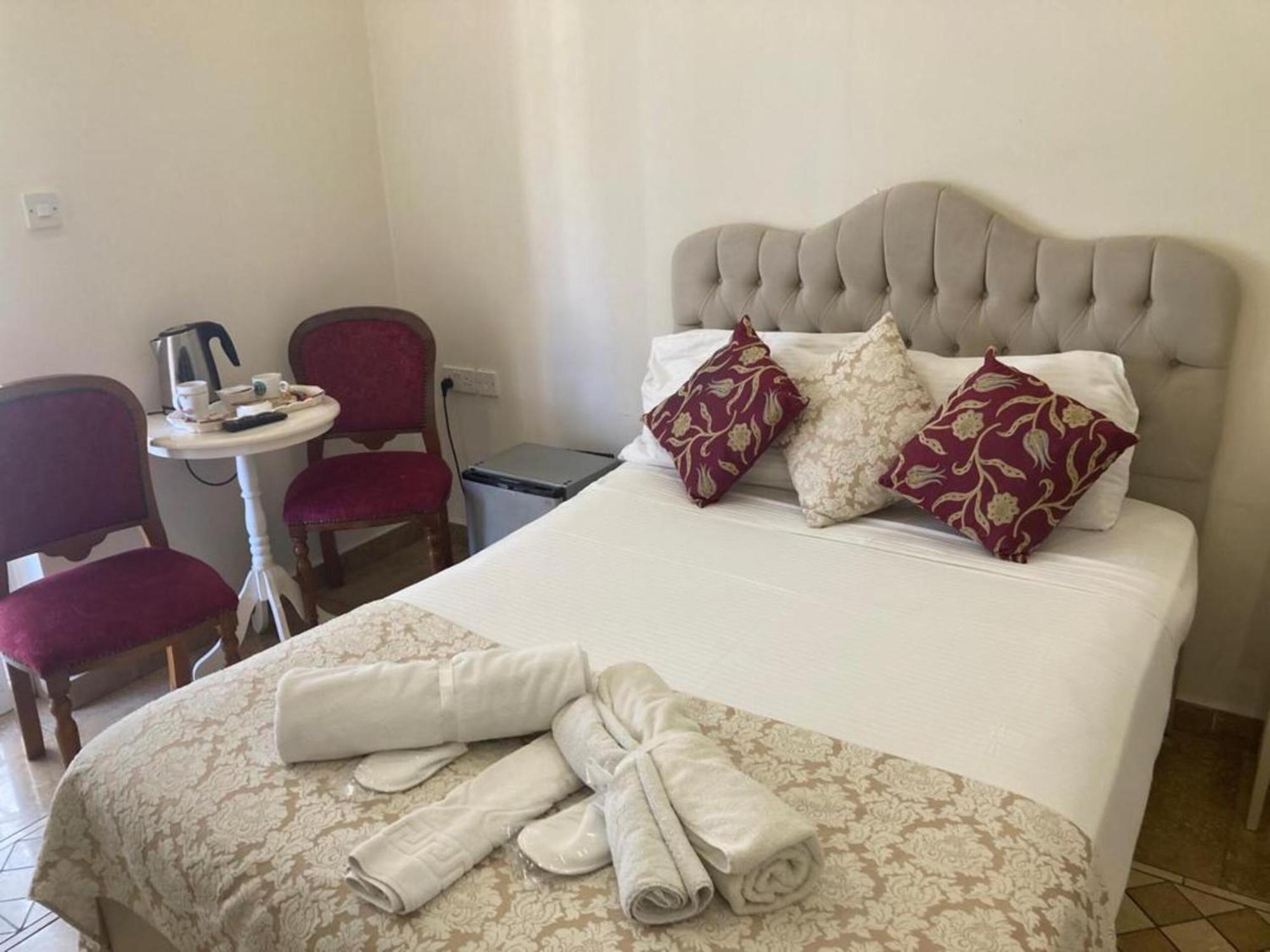 Lord'S Residence Boutique Hotel キレニア エクステリア 写真