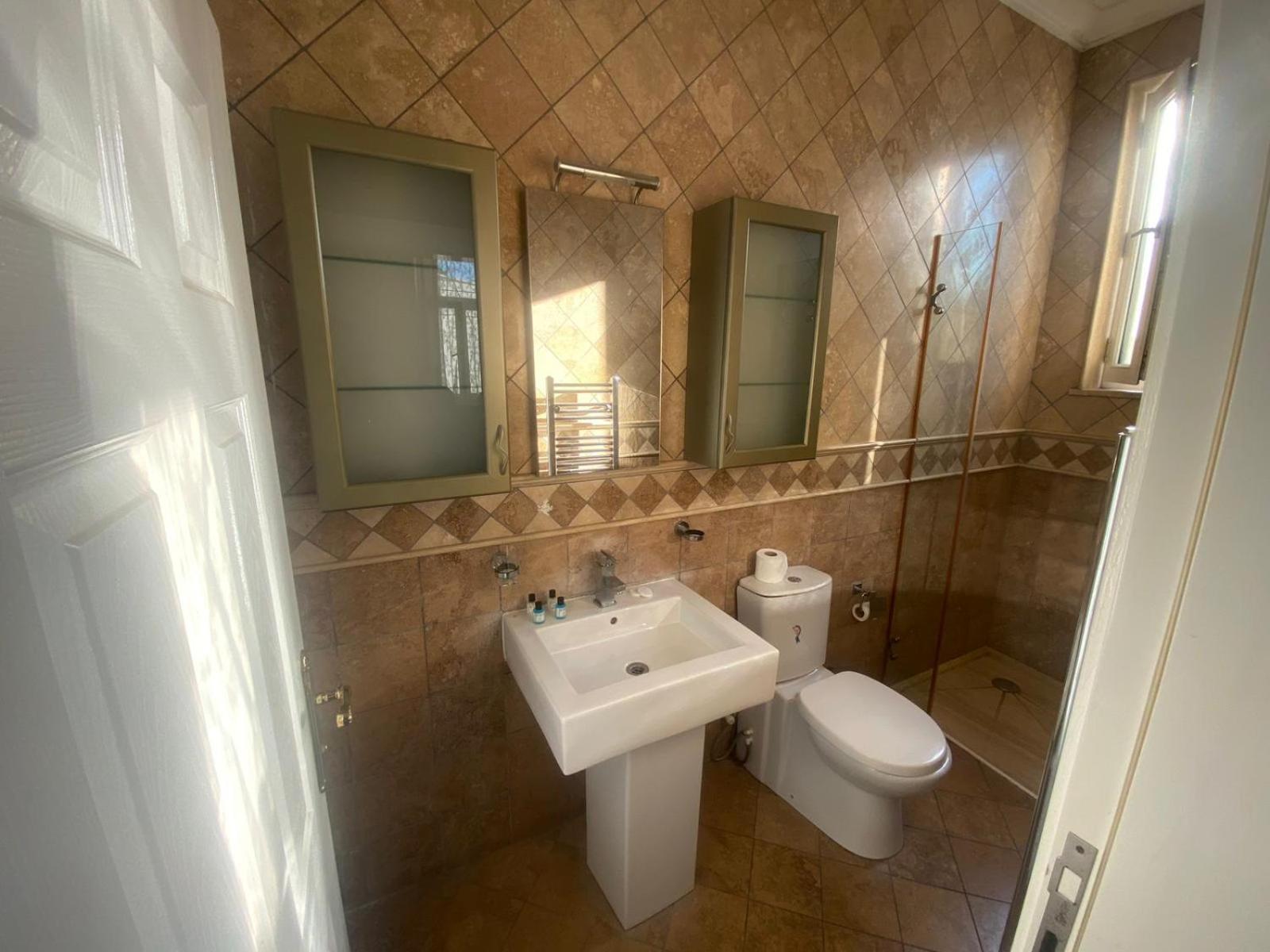 Lord'S Residence Boutique Hotel キレニア エクステリア 写真