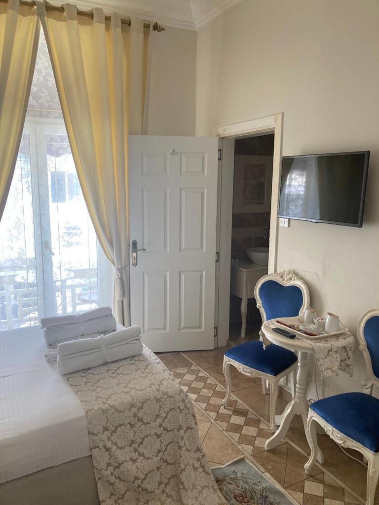 Lord'S Residence Boutique Hotel キレニア エクステリア 写真