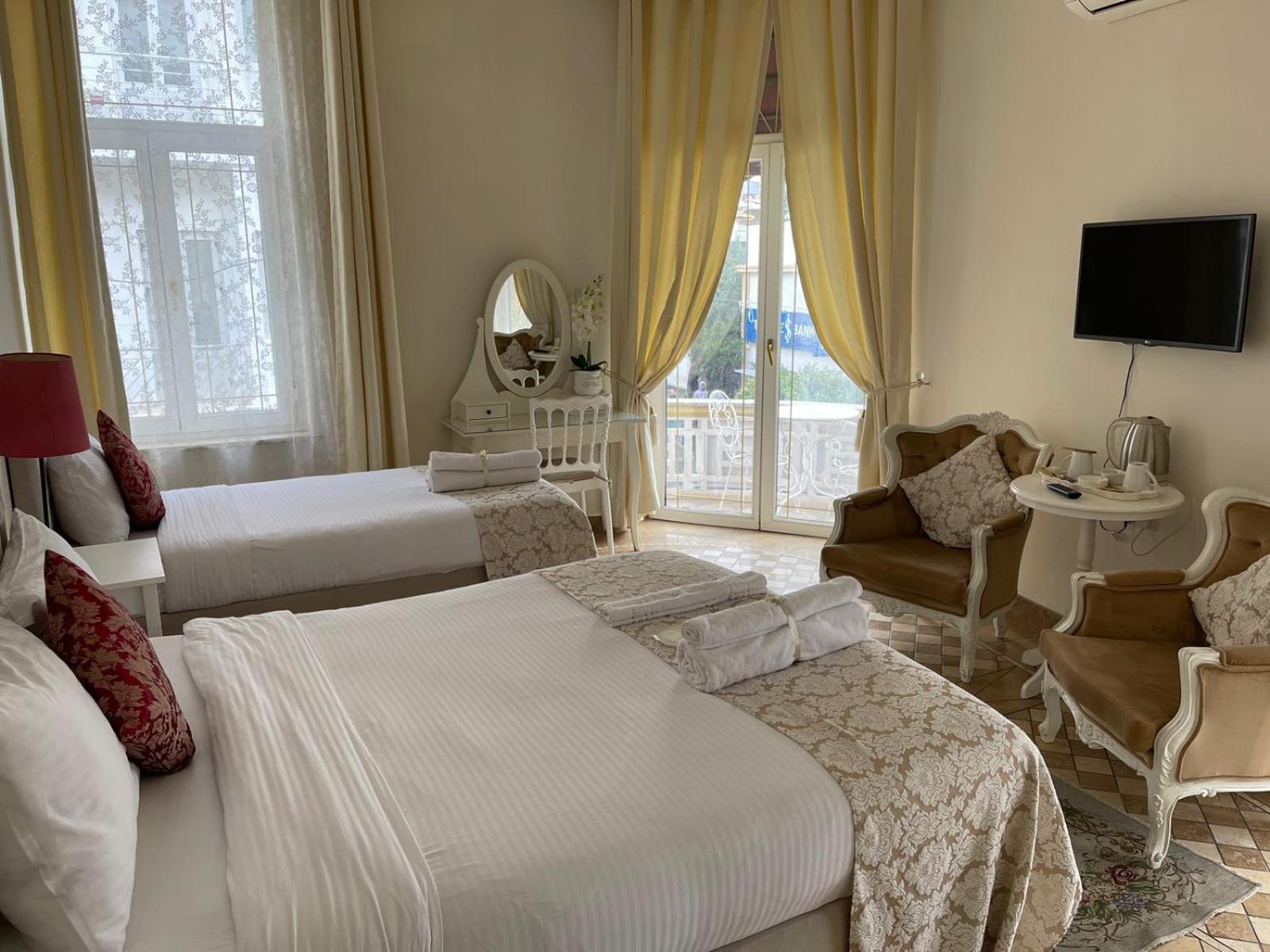 Lord'S Residence Boutique Hotel キレニア エクステリア 写真